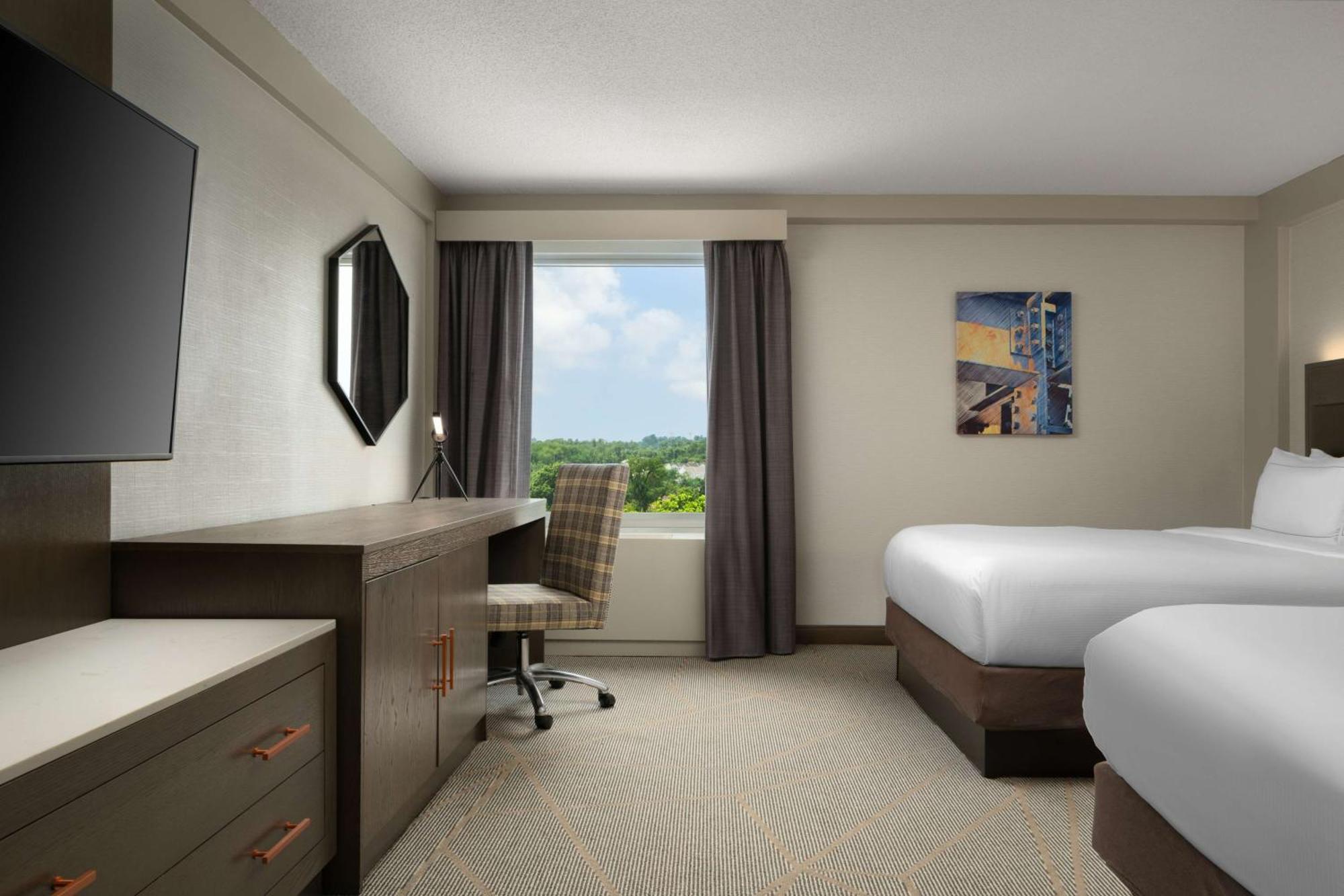 Doubletree By Hilton Pittsburgh Airport Hotell Moon Township Exteriör bild