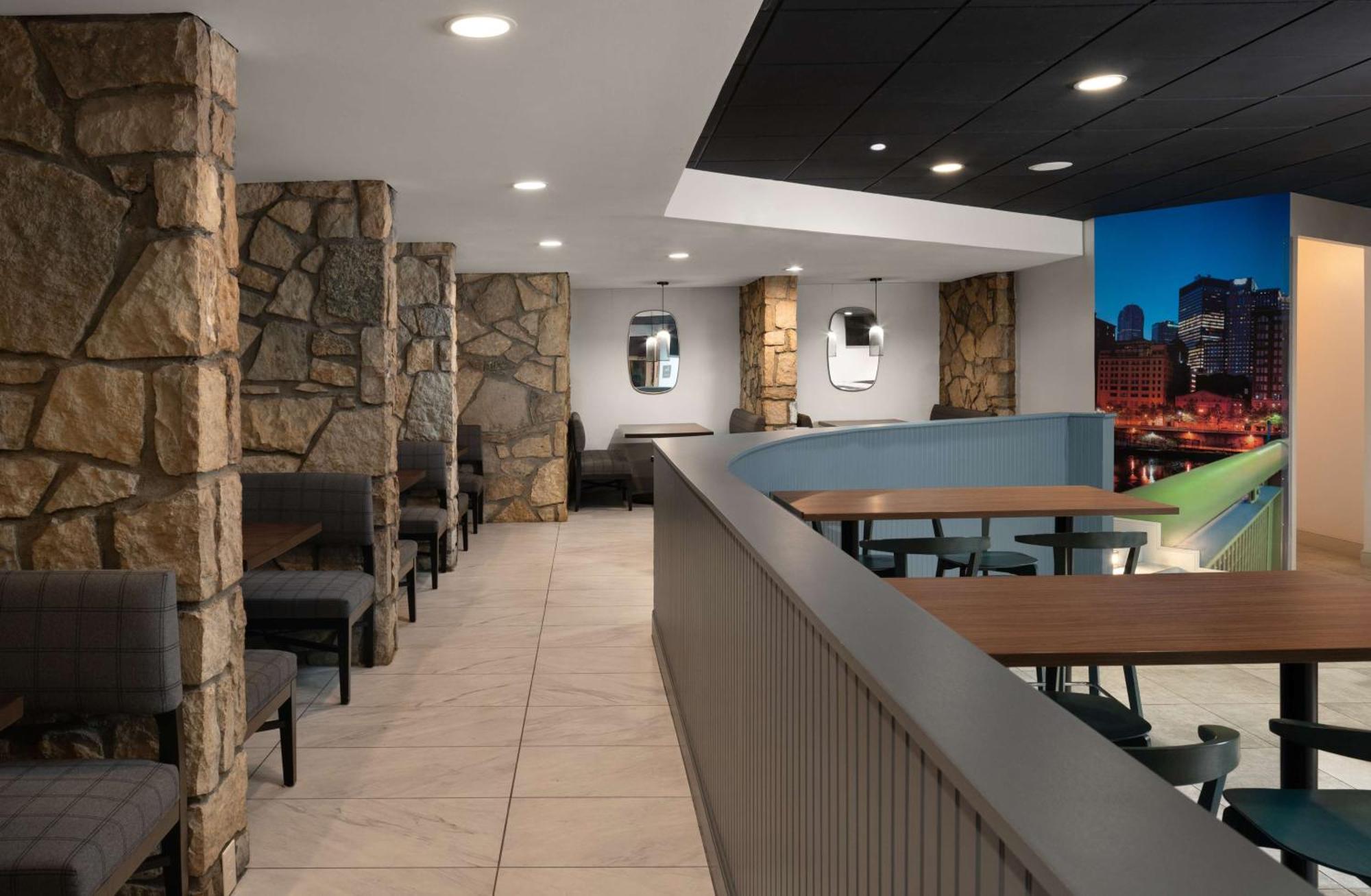 Doubletree By Hilton Pittsburgh Airport Hotell Moon Township Exteriör bild