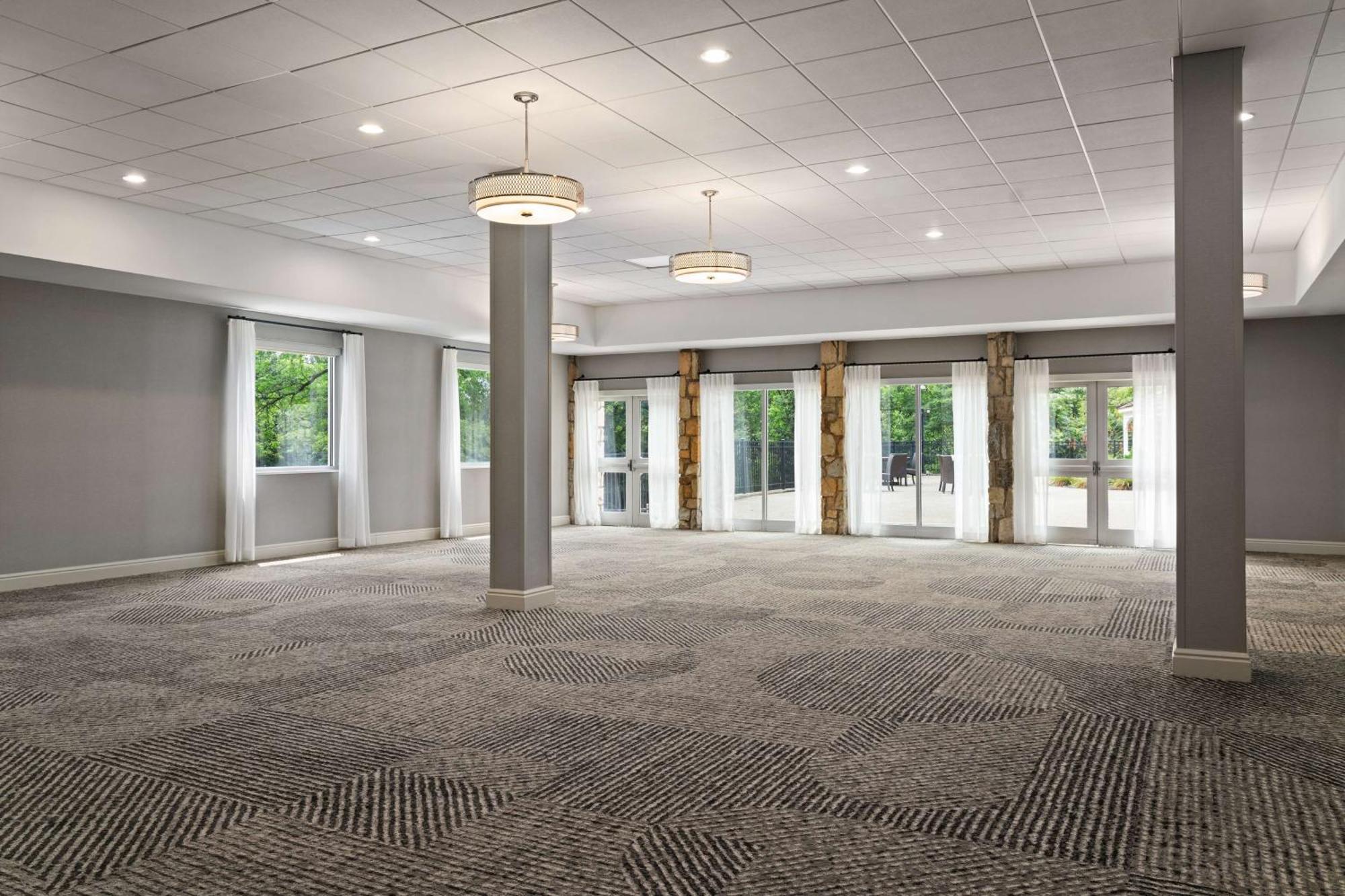 Doubletree By Hilton Pittsburgh Airport Hotell Moon Township Exteriör bild